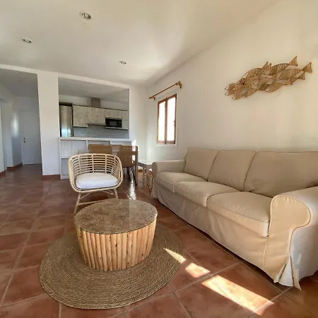 Вилла Con Piscina Privada Y Gran Jardin *